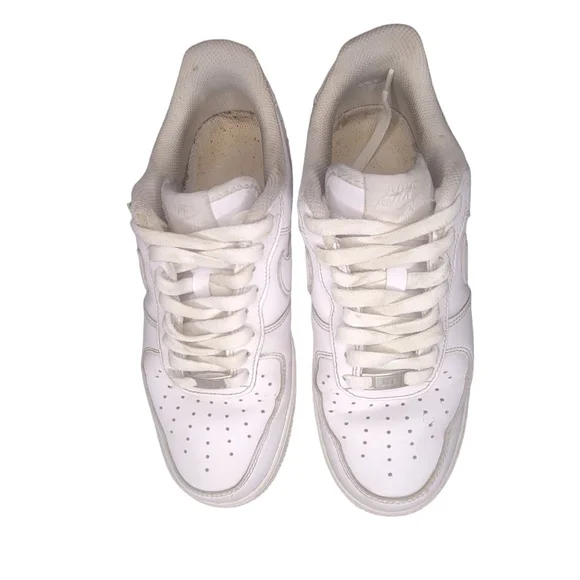 Women's Nike Air Force 1 Low White Sneakers Size 9 - Picture 2 of 6